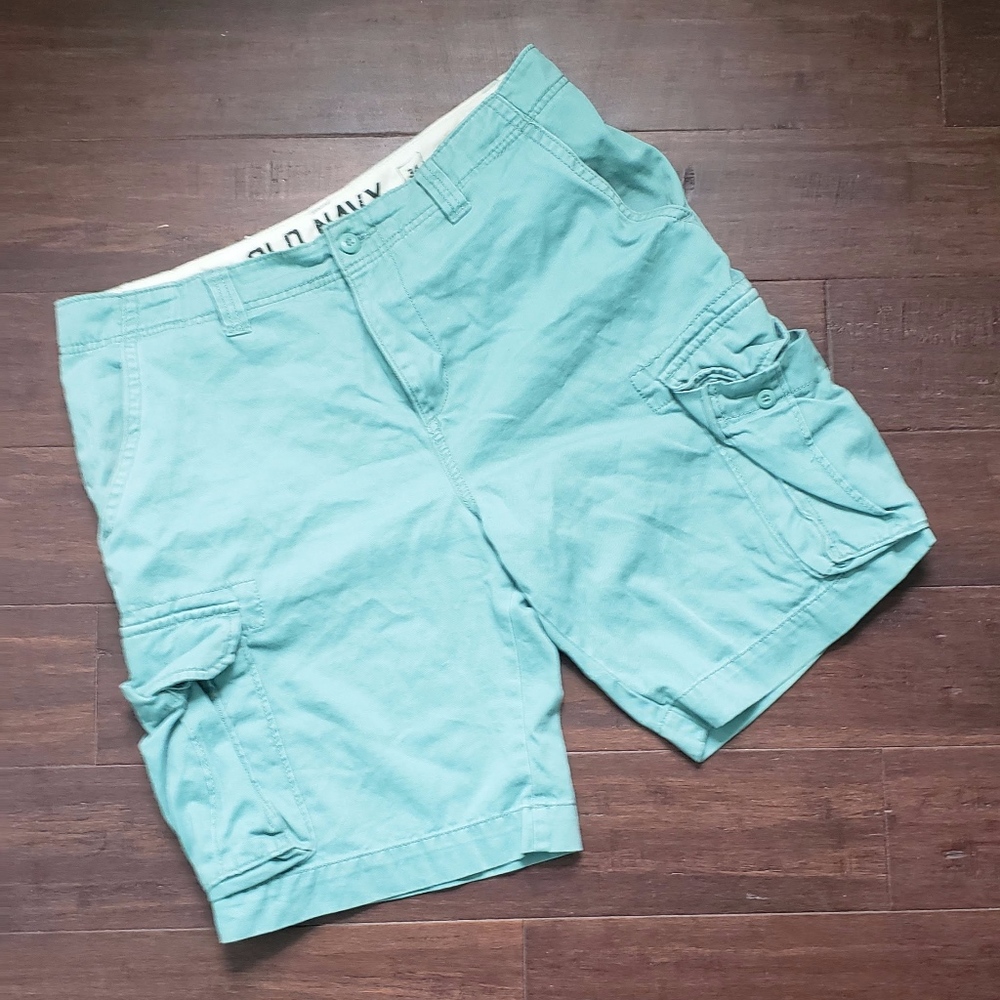 Men's cargo shorts